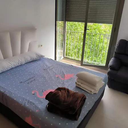 1 Apartment *